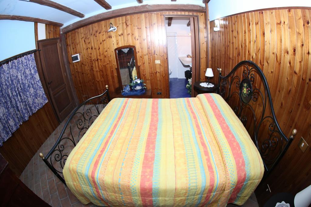 Agriturismo Monte Due Torri Дженцано-ди-Рома Экстерьер фото