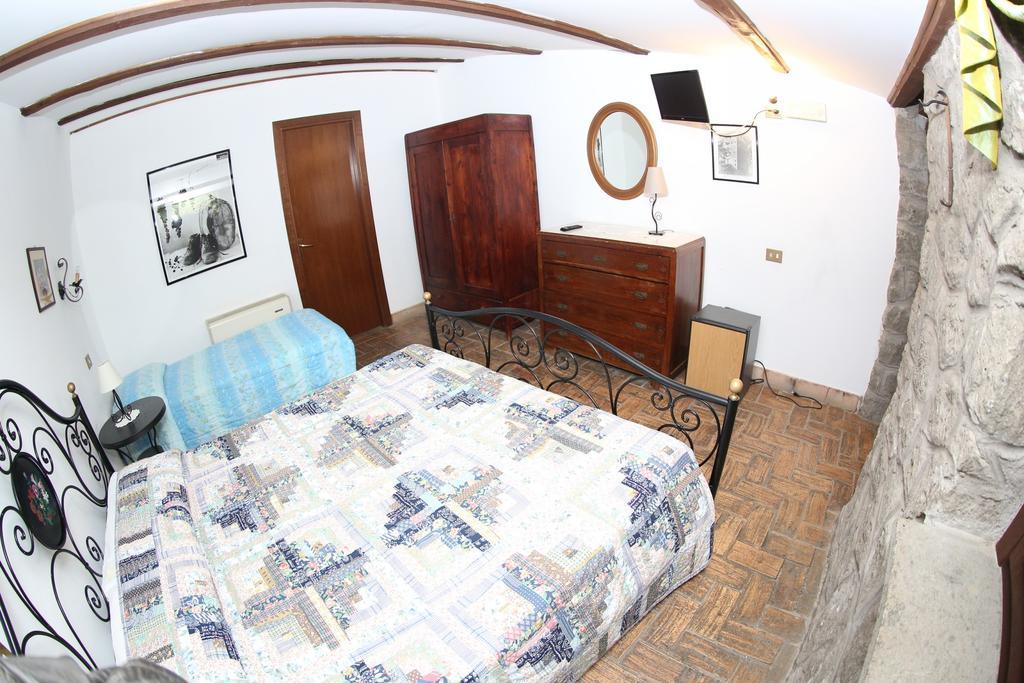 Agriturismo Monte Due Torri Дженцано-ди-Рома Экстерьер фото